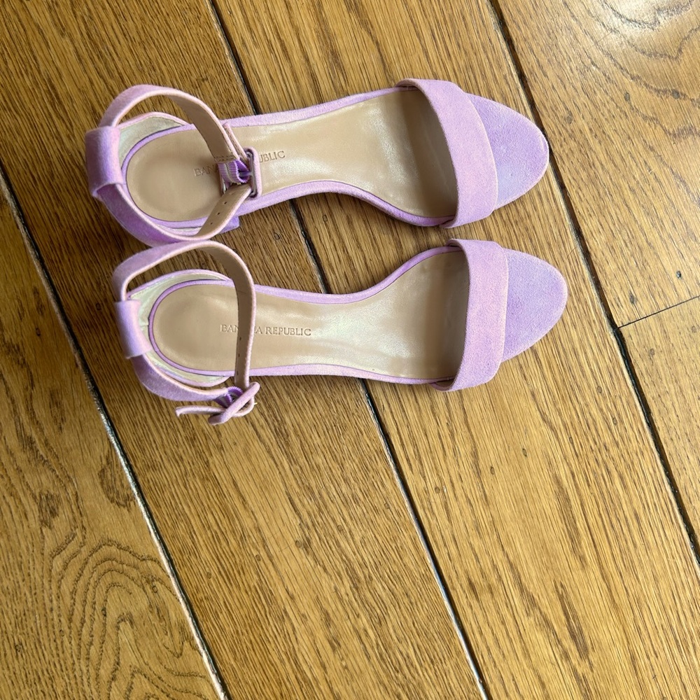 Banana Republic Lavender Open-Toe Ankle Strap Heels
